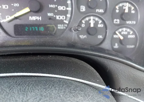 2000 Chevrolet Silverado 1500 из США, поврежденный, VIN 2GCEK19V7Y1212625